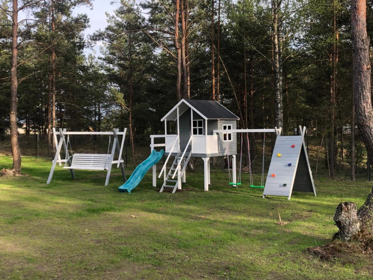 Villa Skrawek Nieba Borsk Esterno foto