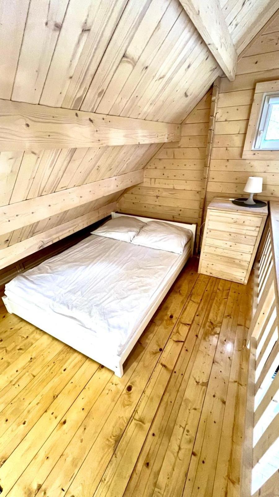 Villa Skrawek Nieba Borsk Esterno foto